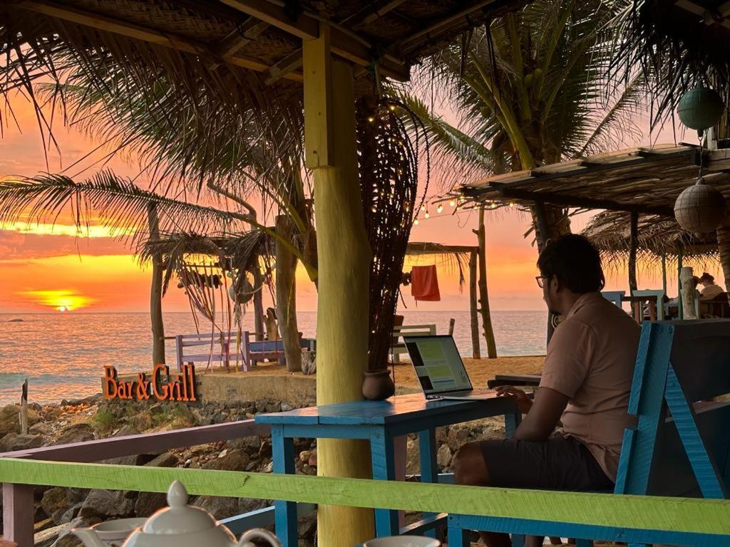 Oynise Beach Cabin Galle Luaran gambar